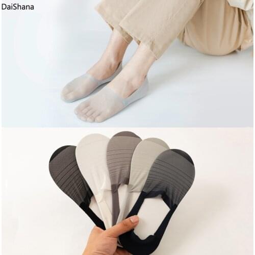 5Pairs/lot Men Socks High Quality Ice Slik Thin No Show Non Slip Summer Breathable Boat Socks Invisible Transparent Ankle Socks