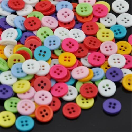 100 pcs Mix New 11mm 4 holes Plastic Button / Sewing lots Mix - Free Shipping PT86