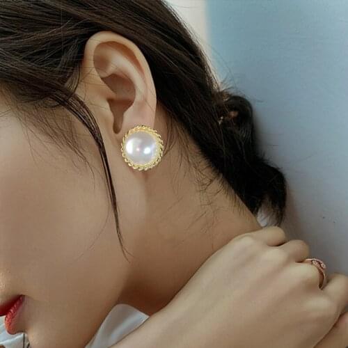 Korean Big Round Simulated Pearl Stud Earrings For Women 2021 New Classic Elegant Earings Fashion Jewelry Wholesalel Accessories
