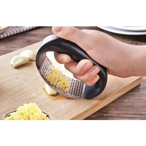 Stainless Steel Garlic Press Household Manual Garlic Grinder Tools Kitchen Accessories Ginger Garlic Chopper Gadget 2018