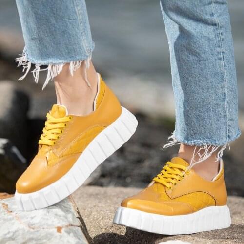 Tonar Ola Mustard Skin Lace-Up Sports Shoes New Season Convenient Seasonal Style Sneaker