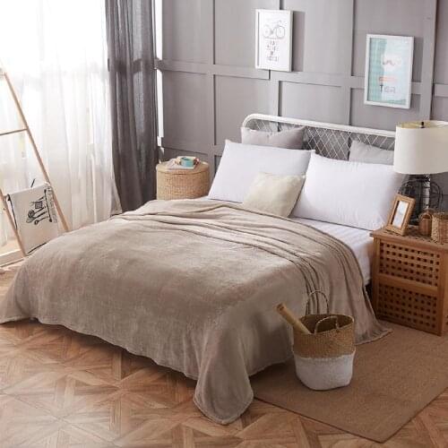 51 cloud bedspread blanket 200x230cm High Density Super Soft Flannel Blanket to on for the sofa/Bed/Car Portable Plaids