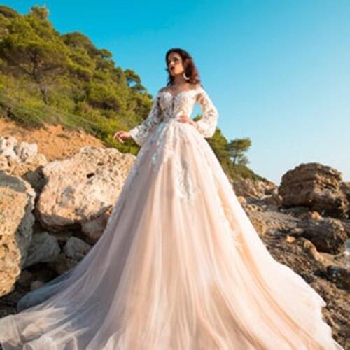 Sumnus Luxury Lace Wedding Dress Long Puff Sleeves Unique Bridal Gown Appliques Custom Made Plus Size Wedding Gowns