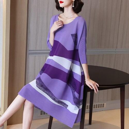 Pleated Western Style Print Age Reducing Dress Autumn 2021 New Loose Large Womens A-line Dress