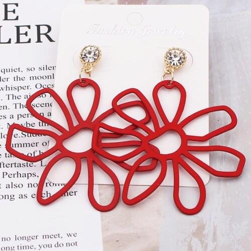 European Exaggerated Metal Earrings For Women Female Personality Korean Hollow Flowers Drop Earrings Fashion Party Jewelry