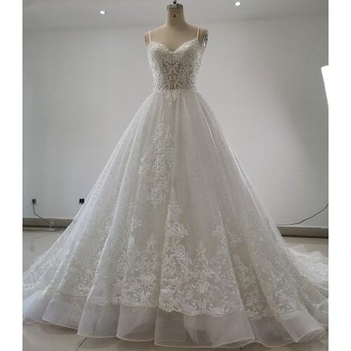 Spaghetti Straps Shinning Tulle Ball Gown Luxury Wedding Dresses Chapel Train Unique Lace Appliques Wedding Gowns