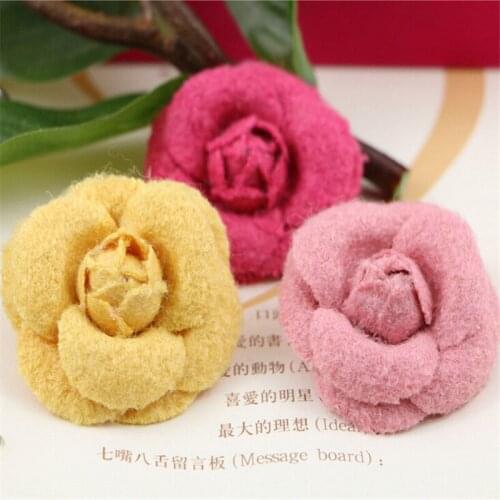 20PCS Handmade Wool Felt Rose Flower Patch Buttons Floral Fabric Jewelry Sticker for Girls Hair Jewelry Garment Decor