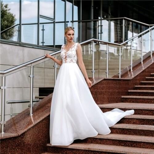 Sheer Lace Bodice with Crystals 2080 Organza Wedding Gowns Illusion See Through Back Bridal Dresses vestidos de noiva