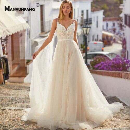 Elegant Spaghetti Straps Embroidery Appliques Tulle Wedding Dress High-End Sleeveless Button Back V-Neck Bridal Ball Gown