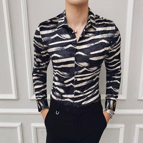 2020 Party New Dress Club Outfits Slim Fit British Clothes Stylish Shirts Mens Velvet Shirts Striped Printed Mens Flannel Shirts