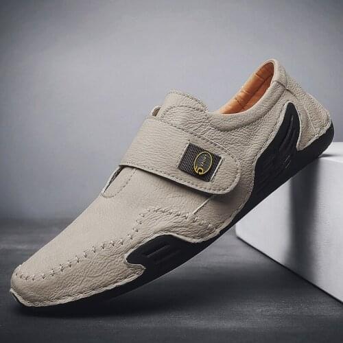 Hot Selling Men Shoes High-value Moccasin Shoes Fashion Casual Shoes Comfortable Sports Shoes Velcro Flat Shoes Walking Shoes