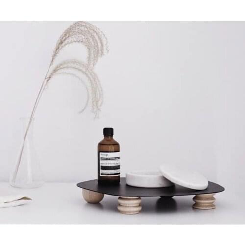 Multi-function Storage Tray Creative Minimalist Iron Magnetic Suction Feet Fruit Cups Perfume Sundries Desktop Decoration Nordic