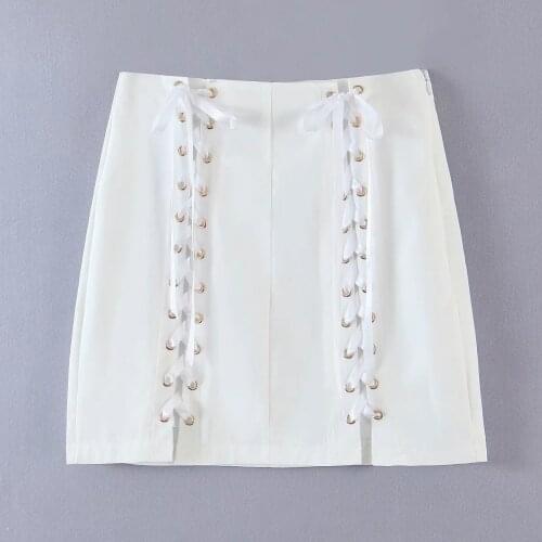 Online celebrity bloggers milky white split eyelet cross strap bust skirt fashionable casual leg skirt DLbsq150