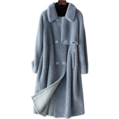 Factory direct new autumn and winter wool coat womens 2020 Korean version of the retro sheep fur collar womens shirt