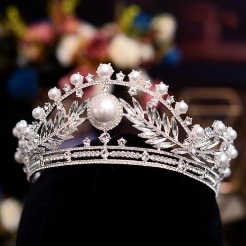 Queen Crown Hand-inlaid diamond alloy bridal tiara Retro Court Style Hair Ornaments Bridal Knot Wedding Dress Crown Photo Studio