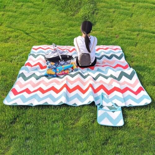 195 x 200 cm Picnic Blanket Waterproof Moistureproof Beach Blanket Foldable Lightweig for Outdoor Camping Park Plaid Blanket