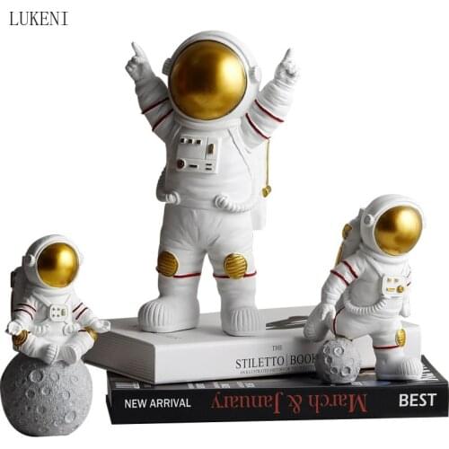 Nordic Creative Spaceman Astronaut Small Ornaments Resin Light Luxury Childrens Room TV Cabinet Soft Decoration Gift