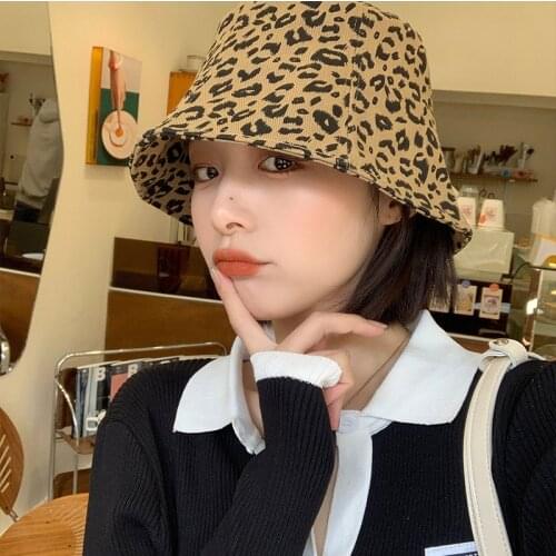 K148 Womens Hat Leopard Stripes Panama 2021 Womens Bucket Hat Bob Womens Summer Hat Face Cap Hot Girl Fashion Girl Sun Visor