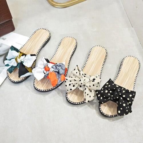 Womens Slippers with Bows, Korean Style Fashion Beach Slide Sandals (Polka Dot or Floral Pattern)