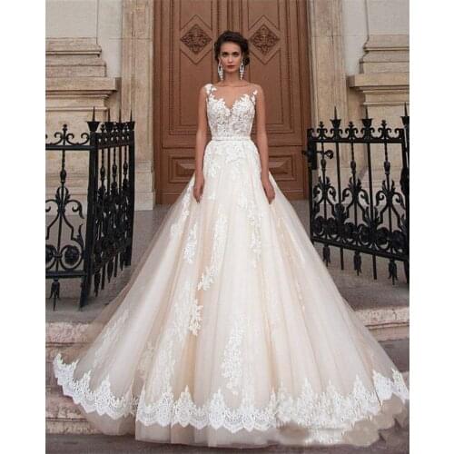 Sleeveless Elegant A Line Appliqued Lace Wedding Dresses 2019 Informal Wedding Dresses Illusion bridal gown dress White