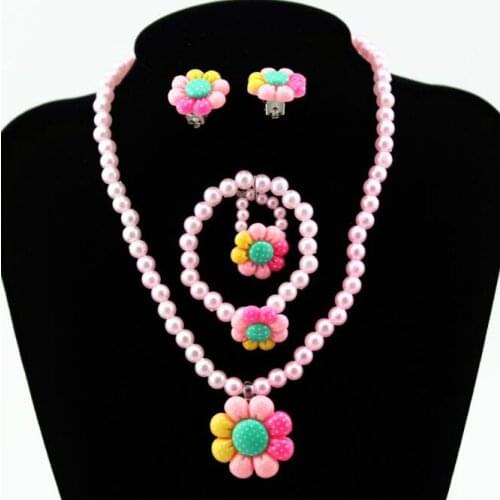 1set New Pink Imitation Pearls For Girls Children Flower Pendant Necklaces Bracelets Rings Sets For Baby Cute photography Gifts