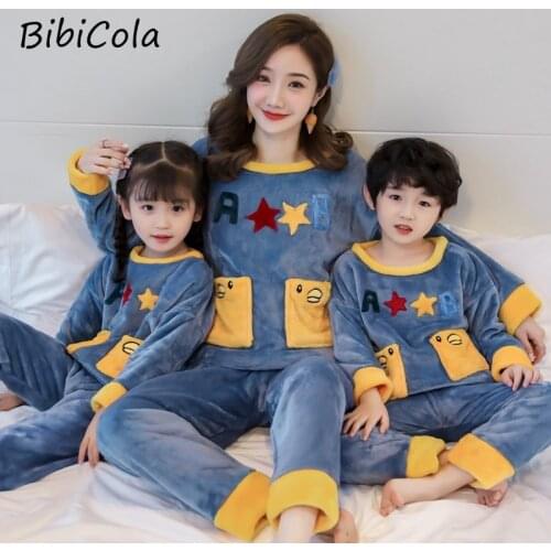 New baby childrens flannel pajamas autumn and winter girls girls boys mothers parent-child home service suits