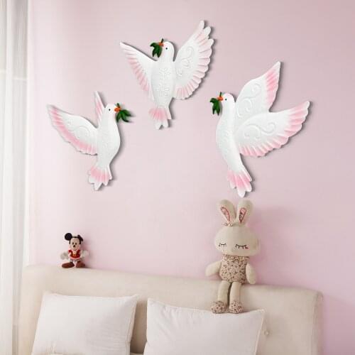 Birds Flying Wall Sticker Birds Wall Hangings Pigeon Decorations Peace Home Cartoons 3-Piece Set Pendant Iron Garden