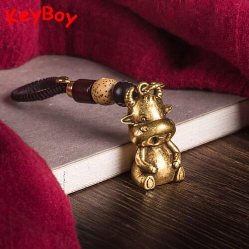 Trendy Brass Cute Bull Figurines Car Key Chain Pendant Trinkets Creative Animal Luxury Brand Motorcycle Keyrings Lanyard Hanging