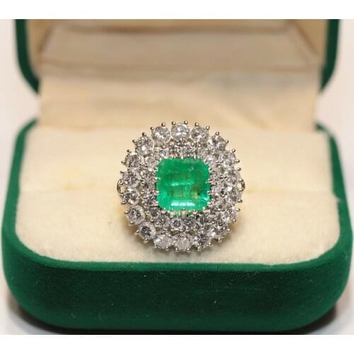 OLD ORIGINAL VINTAGE PLATINUM NATURAL DIAMOND AND EMERALD DECORATED STRONG RING