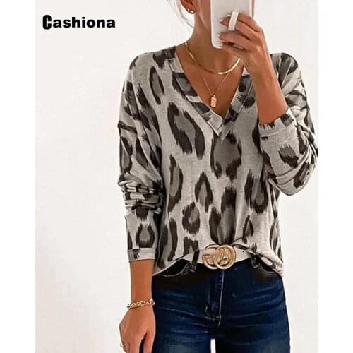 Cashiona Plus size Women Elegant Leisure Casual T-shirt Leopard Print V-neck Loose Womens Top 2021 Spring Tees shirt Femme