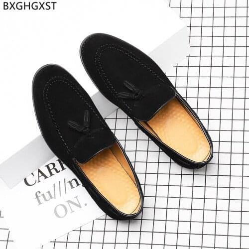 Fashion Loafers Men Dress Shoes Leather Designer Shoes Men High Quality Men Wedding Shoes 2021 Tassel Chaussure De Homme Sapato