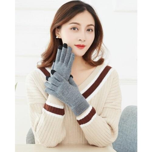 New Magic Touch Screen Gloves Smartphone Texting Stretch Adult One Size Winter Warmer Knit Gloves Hot Sale