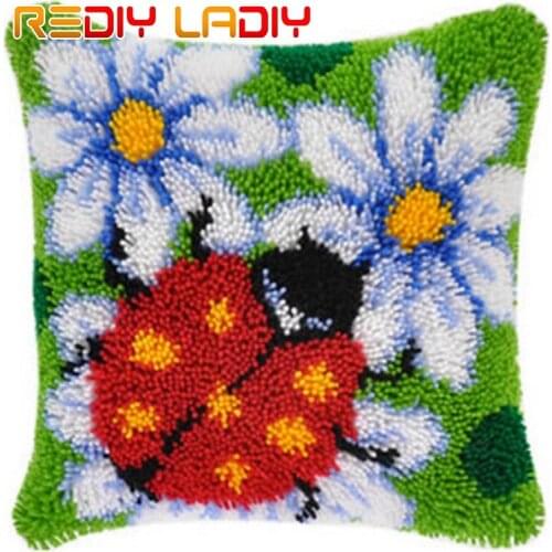 Latch Hook Cushion Kits Ladybug Daisy Pillow Case Crochet Crafts Acrylic Yarn for Embroidery Sofa Bed Cushion Cover Home Decor
