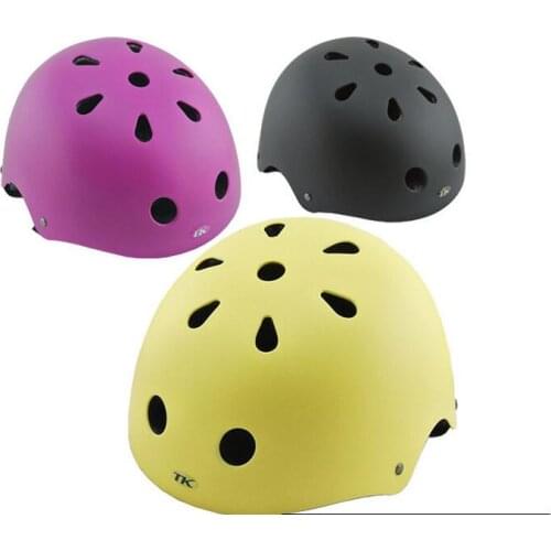 Wholesale Top quality Skating Helmet Roller skating helmet Outdoor safety crash helments