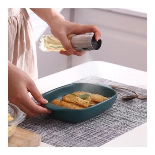 1PC Oil Sprayer 3Colors Barbecue Cooking Seasoning Oil Pot Sprayer Kitchen Stainless Steel Olive Oil Sprayer Bottle Kitchen Tool