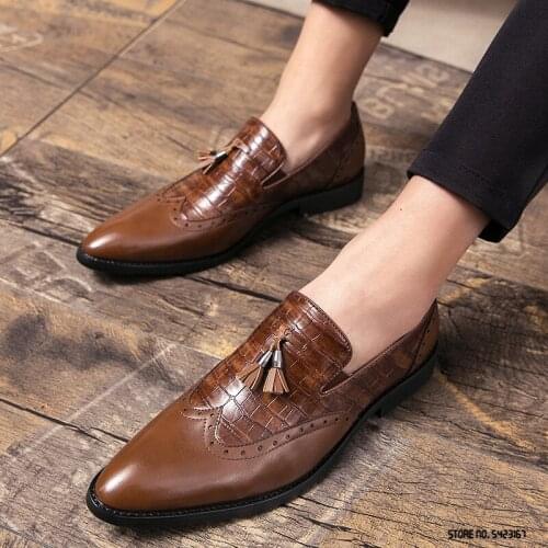 Pointed White Black Patchwork Tassels Flats Shoes For Men Casual Oxford Formal Dress Wedding Footwear Sapatos Tenis Masculino