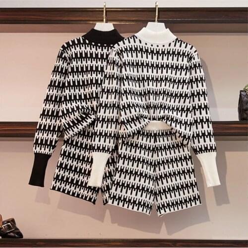 Stars Same Fashion Suit Womens Autumn And Winter New Chihuage High Neck Sweater Knitting Shorts Two Piece Set