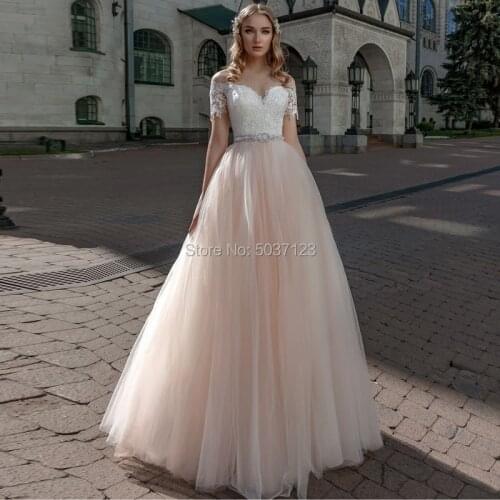 Champagne Short Sleeves Wedding Dresses with Train A Line Vestido De Novias 2019 Lace Appliques Tulle Bridal Gowns for Bride