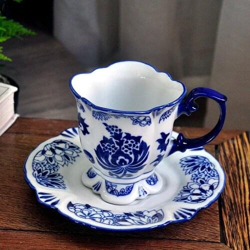 Royal Chinese Coffee Tea Set Porcelain Personalized Teacup and Saucer Vintage Eco Friendly Taza Cafe Personalizada Ceramic Mug