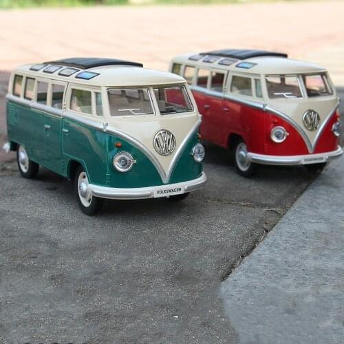 Classic 1:24 T1 bus metal alloy model car,2 colors childrens sound and light pull back puzzle bus toy model,free shipping