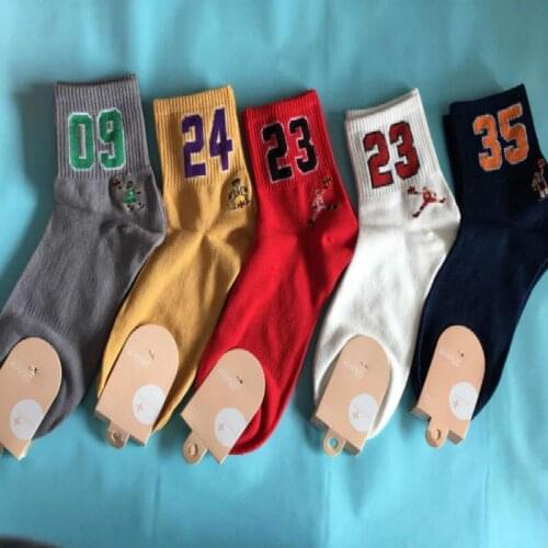 New Cotton Digital Embroidery Autumn And Winter Socks Comfortable And Breathable High Quality Ladies Socks Wholesale 5pair/lot