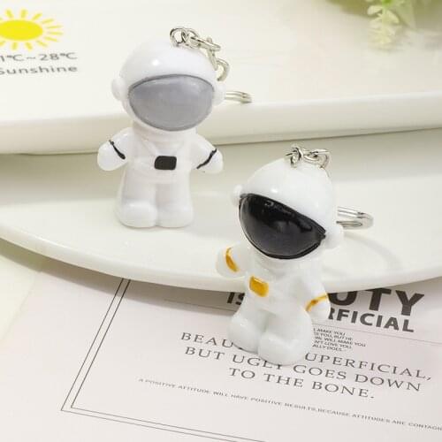 Japan and South Korea Fashion Creative Spaceman Cartoon Astronaut Keychain Resin Spaceman Bag Pendant Trend Accessories
