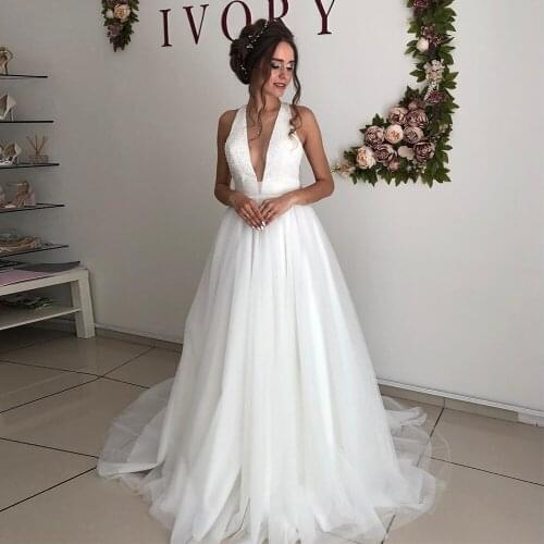 Latest Design Charming Church Wedding Dress Dot Bow Deep V Neck keyhole Lace Bridal Gown