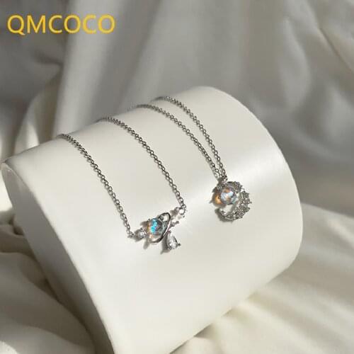 Creative Simple Design Planet Moon Pendant Necklace Fashion Personality Women Collarbone Chain For Women Birthday Jewelry Gift
