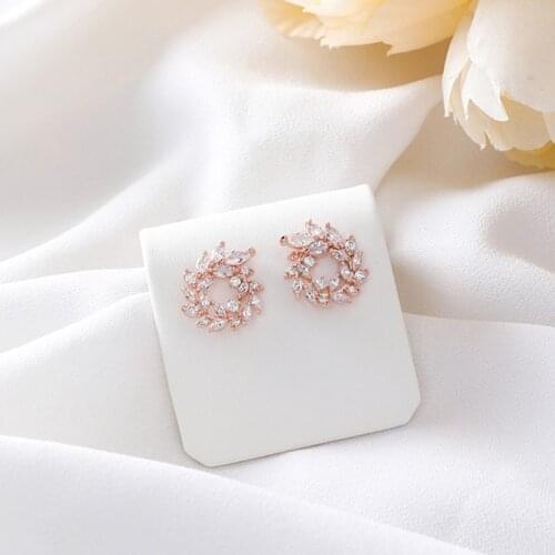 New Shiny Full Rhinestone Leaf Flower Circle Stud Earrings for Girls Temperament Women Korean Wreath Brincos Jewelry EC1476