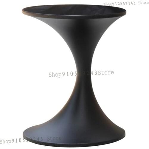 Simple Modern Round Creative Sofa Side Table Seating Area Table Fashionable Metal Coffee Table Tempered Glass Telephone Side Tab