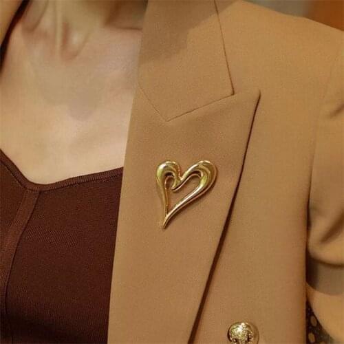New Unique Big Heart Brooches For Women Fashion Suit Sweater Coat Bird Pins Party Accessories Friend Gift