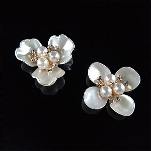 2016New 50Pcs Shells Flower Core Rhinestone Button for DIY Accessories and Craft Embellishment Sewing Supplies ZJ255