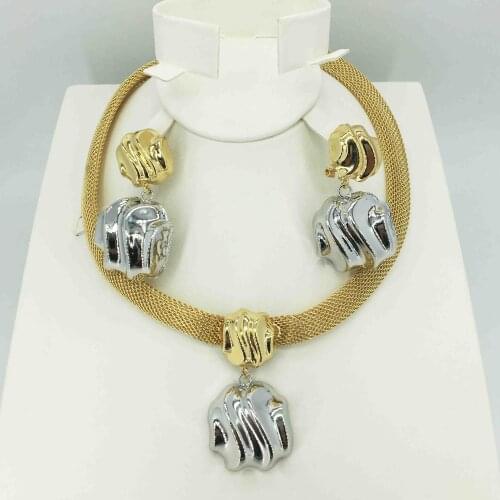 Dubai gold necklace earrings collection fashion Nigeria wedding African pearl jewelry collection Italian womens jewelry set