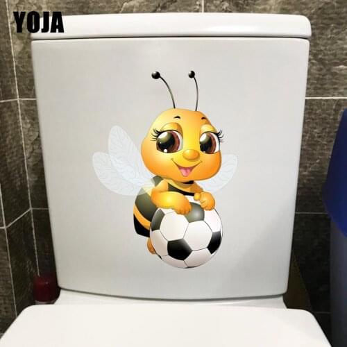 YOJA 16.7×22.7CM Cute Playing Football Bee WC Toilet Cover Decoration Home Room Wall Stickers T1-2767